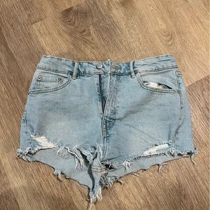 ZARA SIZE 8 light wash denim shorts